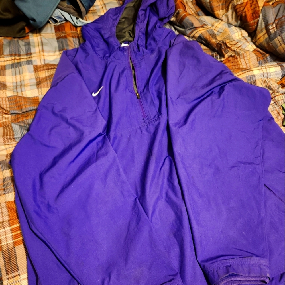Nike pullover